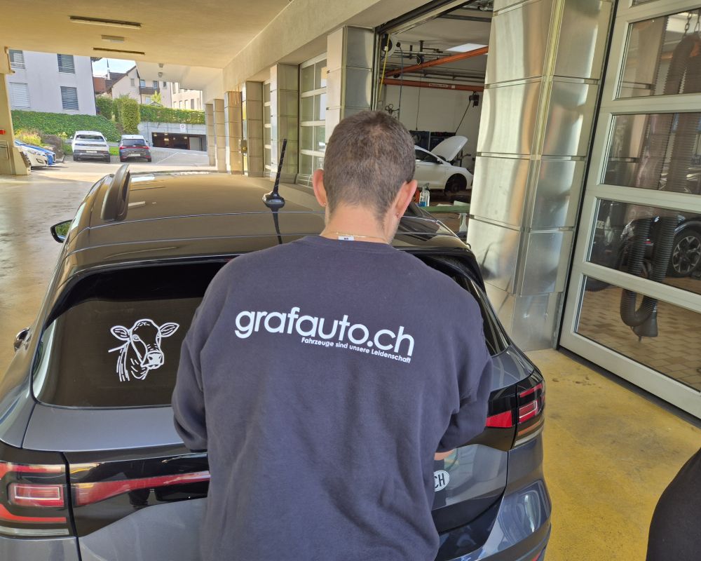 100 Autos machen Werbung